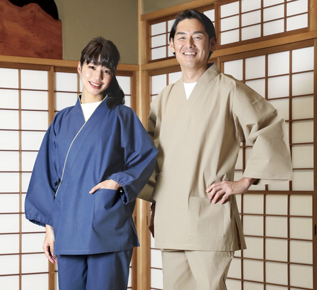 作務衣を普段着にするのは”おかしい”か？｜甚平との違いは？ - ちんあなご探検隊